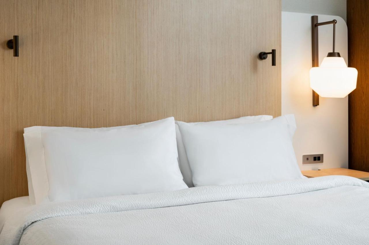Fairfield By Marriott Inn & Suites 노스 베이 외부 사진